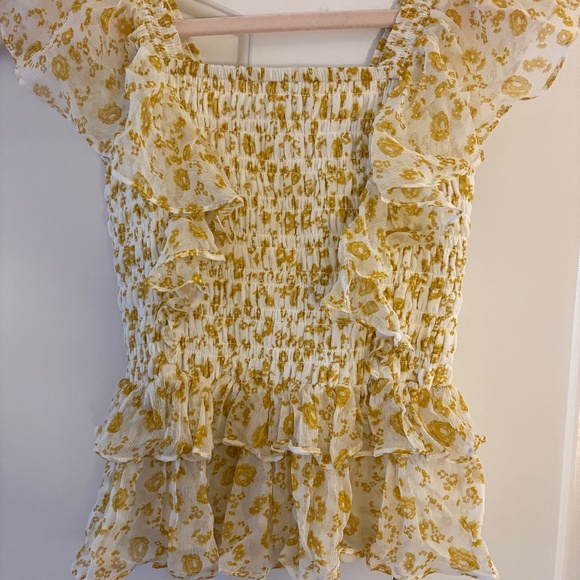 Flutter Top - Picture 1 of 2